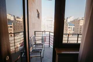 Отель Отель Република Ереван Двухместный номер с 1 кроватью или 2 отдельными кроватями и балконом-4